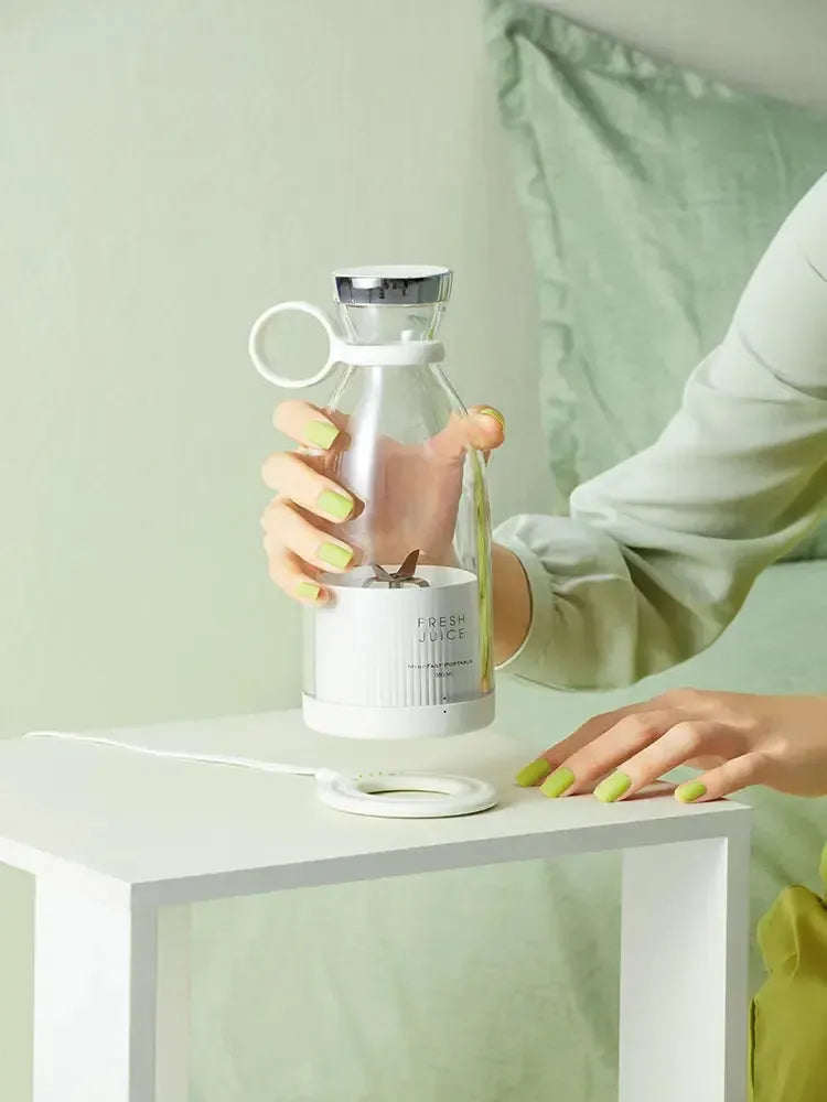Wireless 4-Blade Portable Juicer | AIRYAH TECH-AIRYAH Tech